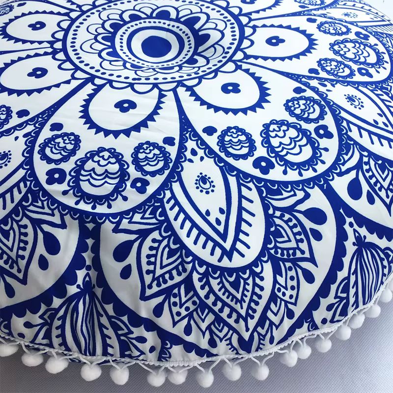 Coussin méditation bohème avec mandalas