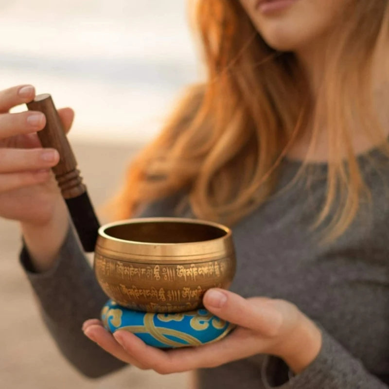 Bol tibétain chantants faits à la main avec bâton en cuir