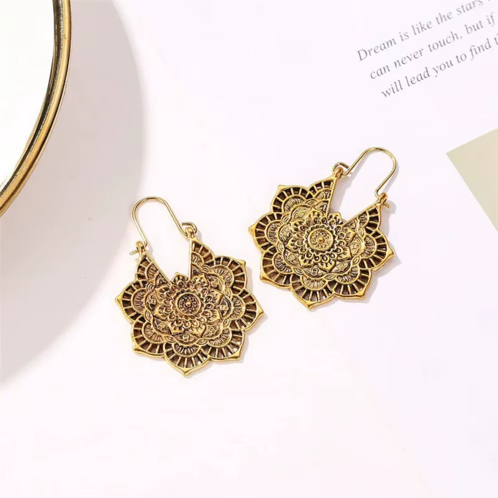 Boucles d’Oreilles Dorées avec Mandalas