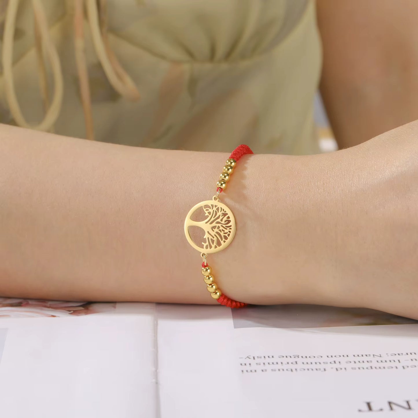 Bracelet Arbre de Vie Tressé à Breloques