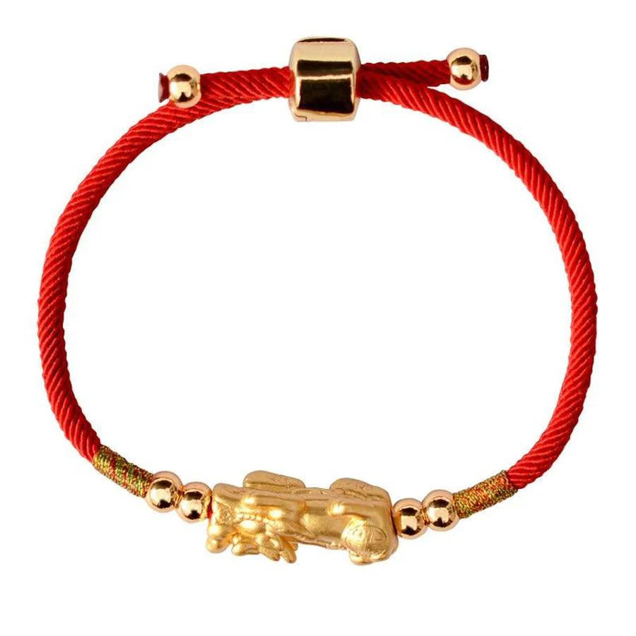 Bracelet Pixiu Rouge et Tressé sur fond blanc