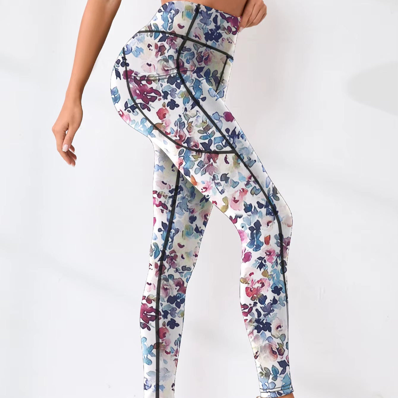 Legging Yoga Moderne – Motif Floral sur une femme