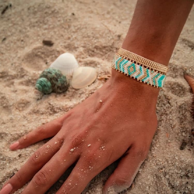 Un bracelet brésilien, le must-have de l'été