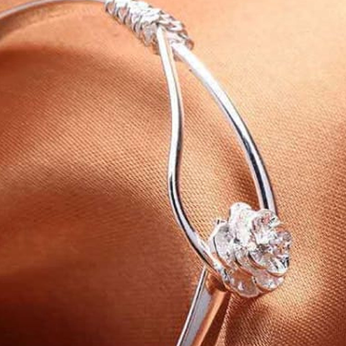 Bracelet jonc Fleur de Lotus argenté, vue 4