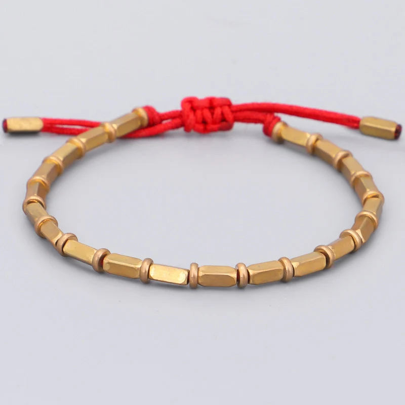 Bracelet tibétain réglable en laiton doré – Élégance artisanale et esprit zen