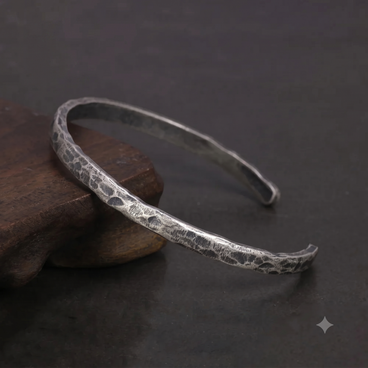 Bracelet « Impulsion » en Argent Massif Martelé