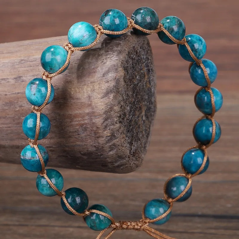 Bracelet en perles d'apatite bleue tissé à la main