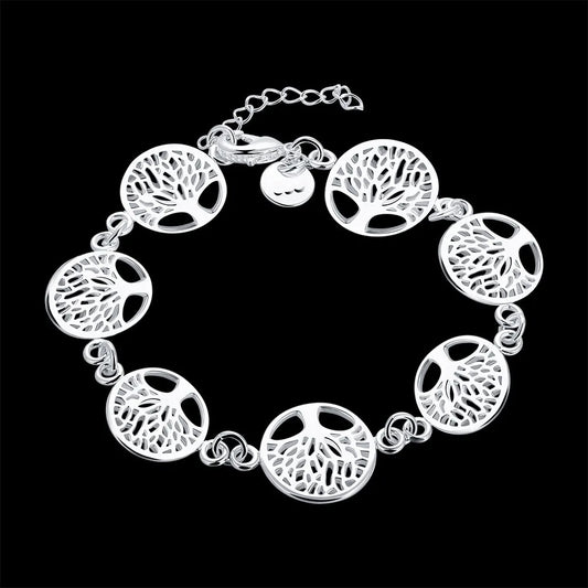 Bracelet arbre de vie en argent sterling sur fond noir