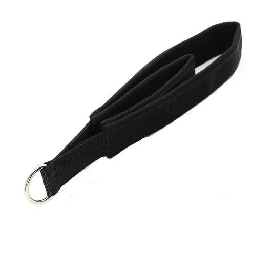 Sangle élastique noire pour yoga sur fond blanc