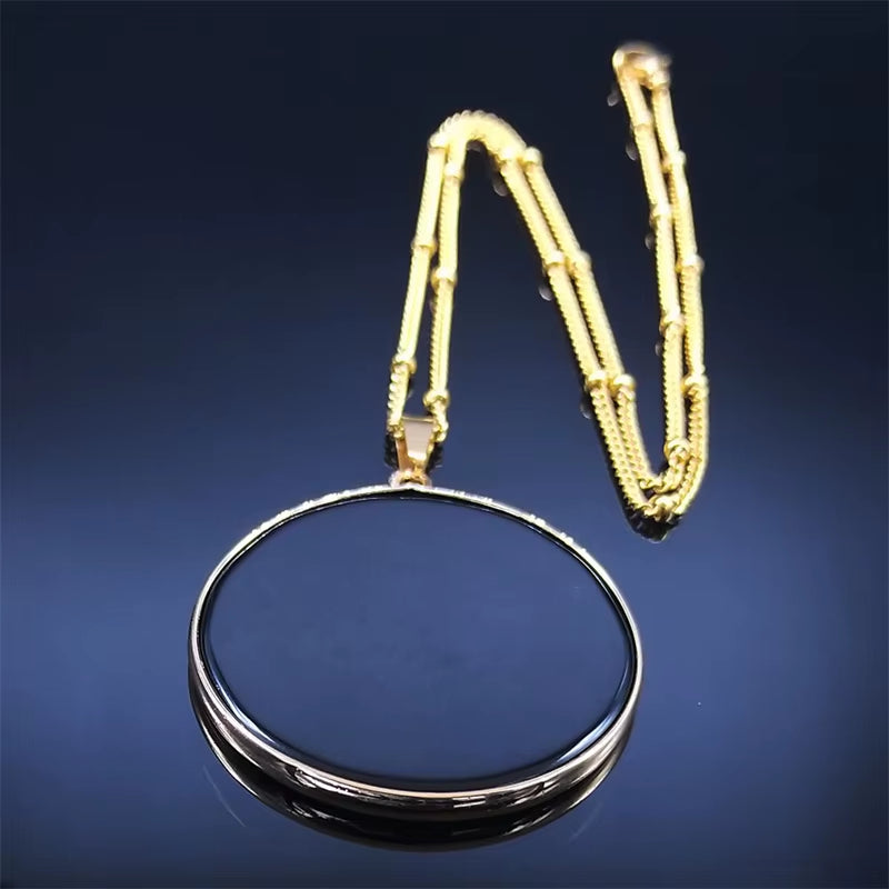 Collier Chic en Pierre d’Obsidienne sur fond bleu