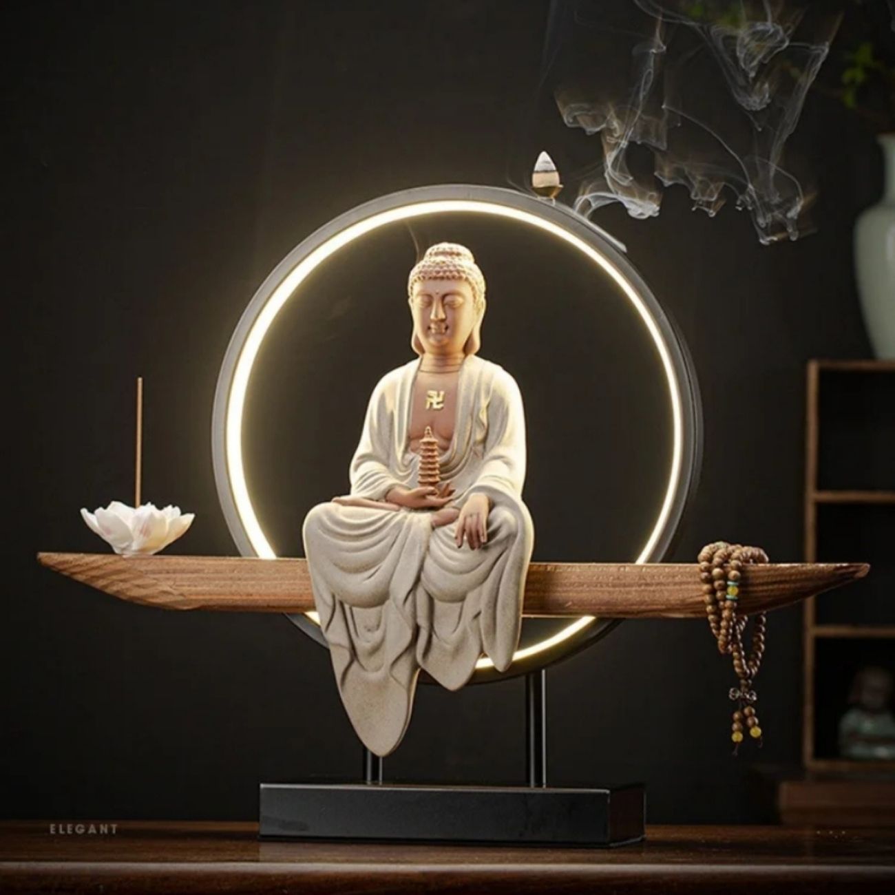 Lampe Bouddha Design Bruleur d’Encens sur un meuble Image