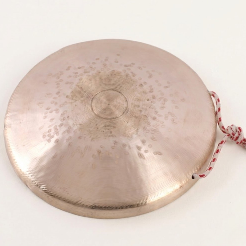 Gong tibétain en métal martelé, mailloche incluse – vue 4