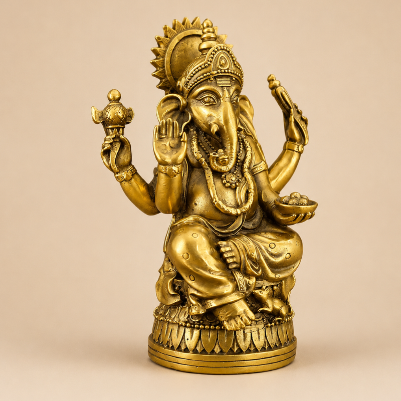 Statue Ganesh assis en laiton doré – vue 8