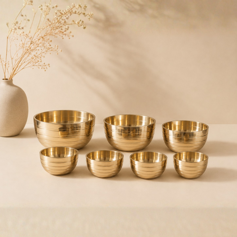 Set de 7 bols d'offrande en laiton doré – vue 3