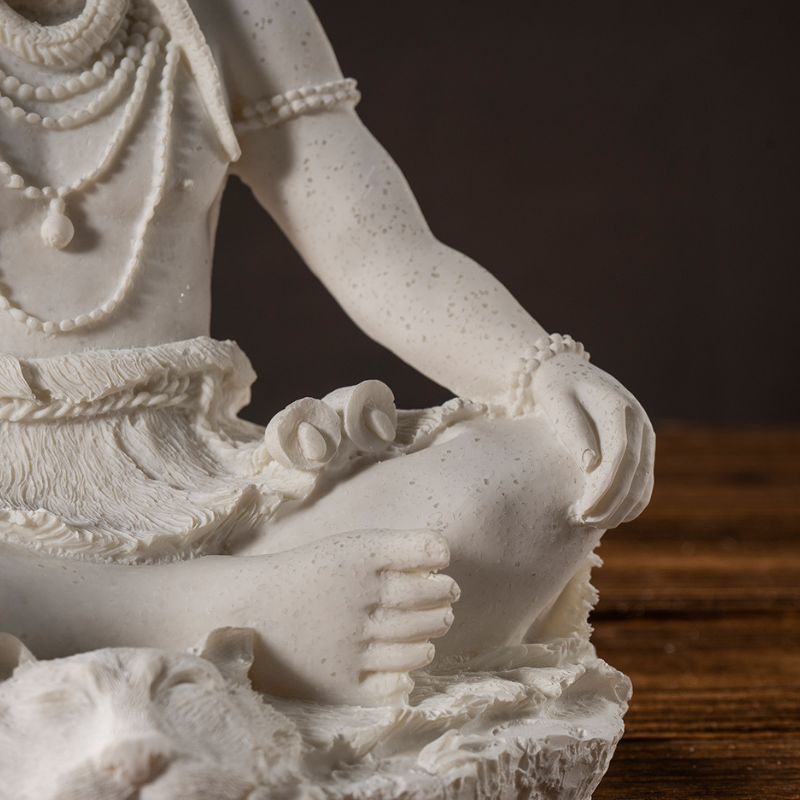 Statue Shiva en méditation, finition pierre claire – vue 11