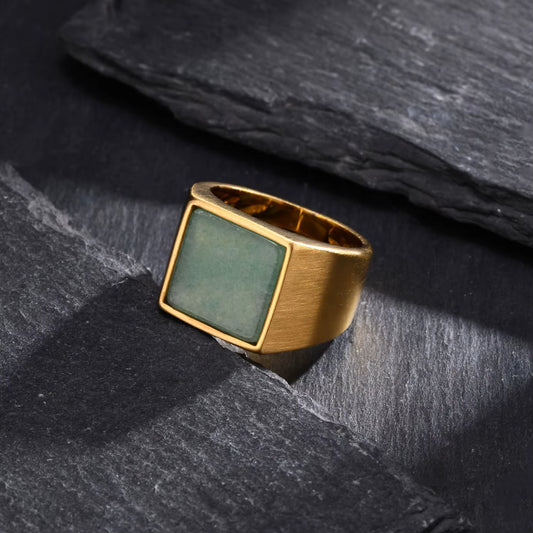 Bague en Pierre Naturelle - Design Carré sur fond gris