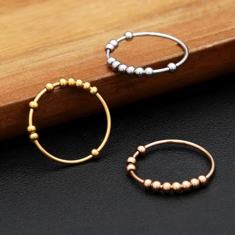 Bague Anti-Stress Minimaliste – Élégance Discrète et Sérénité au Quotidien