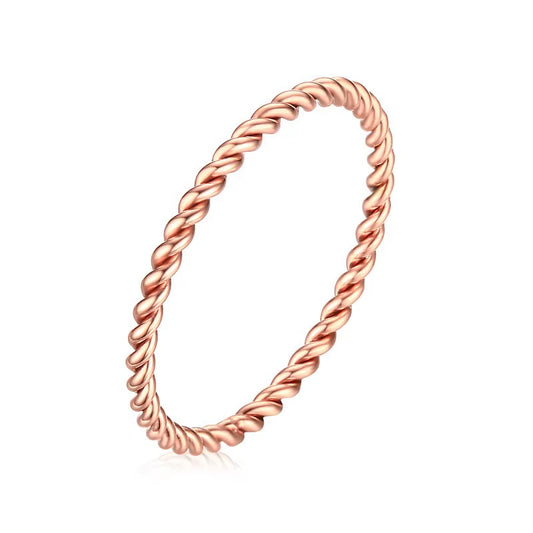 Bague Cuivre - Design Torsadé sur fond blanc