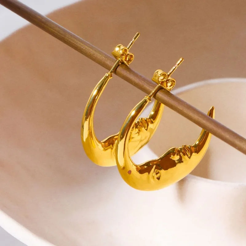Boucles d'oreilles en forme de croissant de lune de style vintage