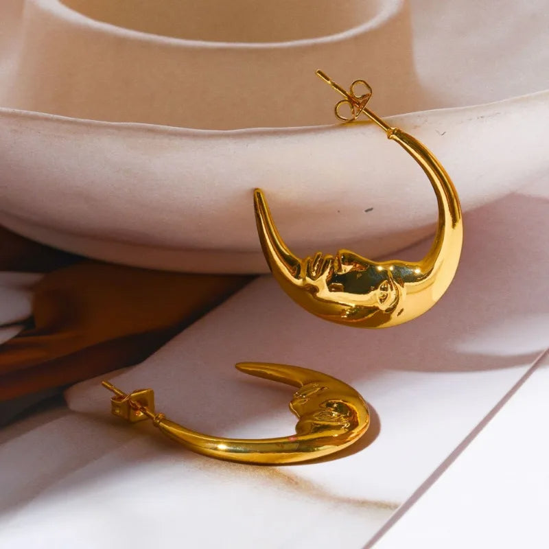 Boucles d'oreilles en forme de croissant de lune de style vintage