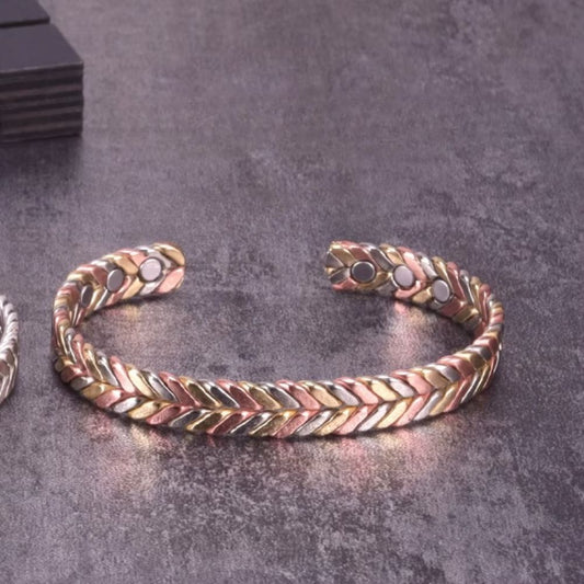 Bracelet Femme - Magnétique et Multicolore sur fond gris
