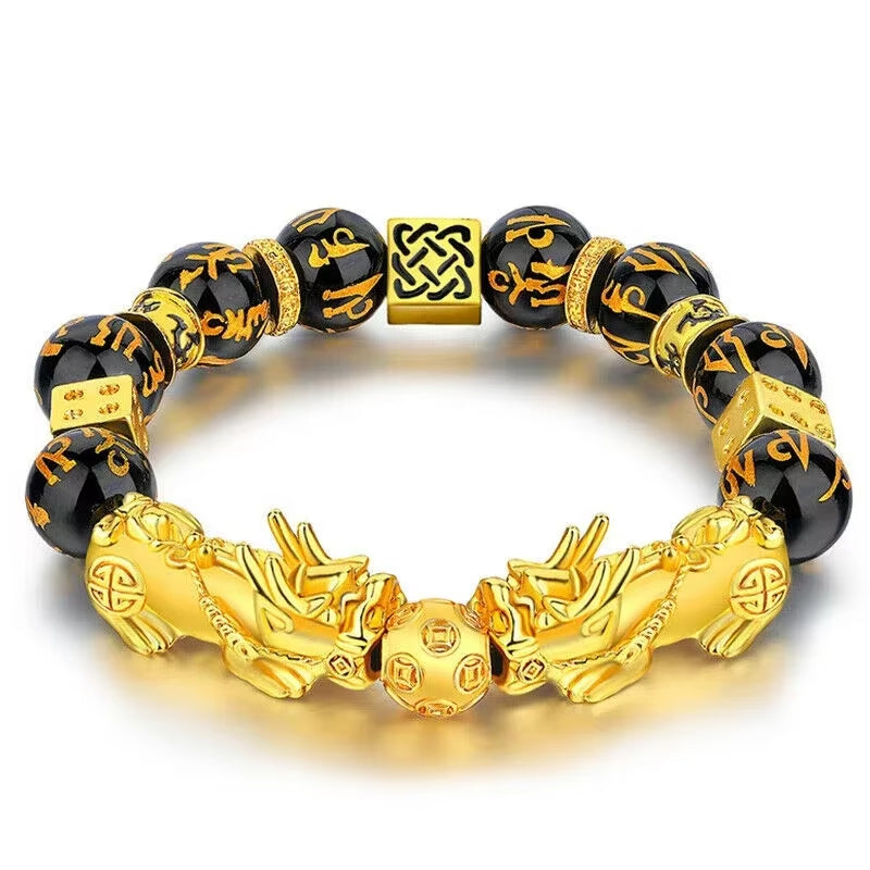 Bracelet Pixiu Design avec Perles sur fond blanc