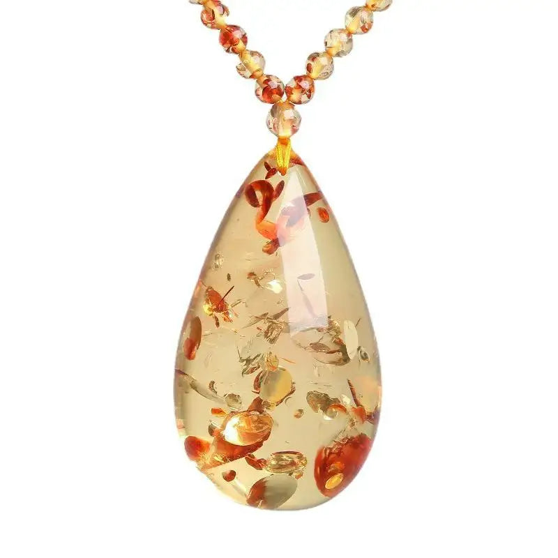 Collier en ambre ' le piège éternel '