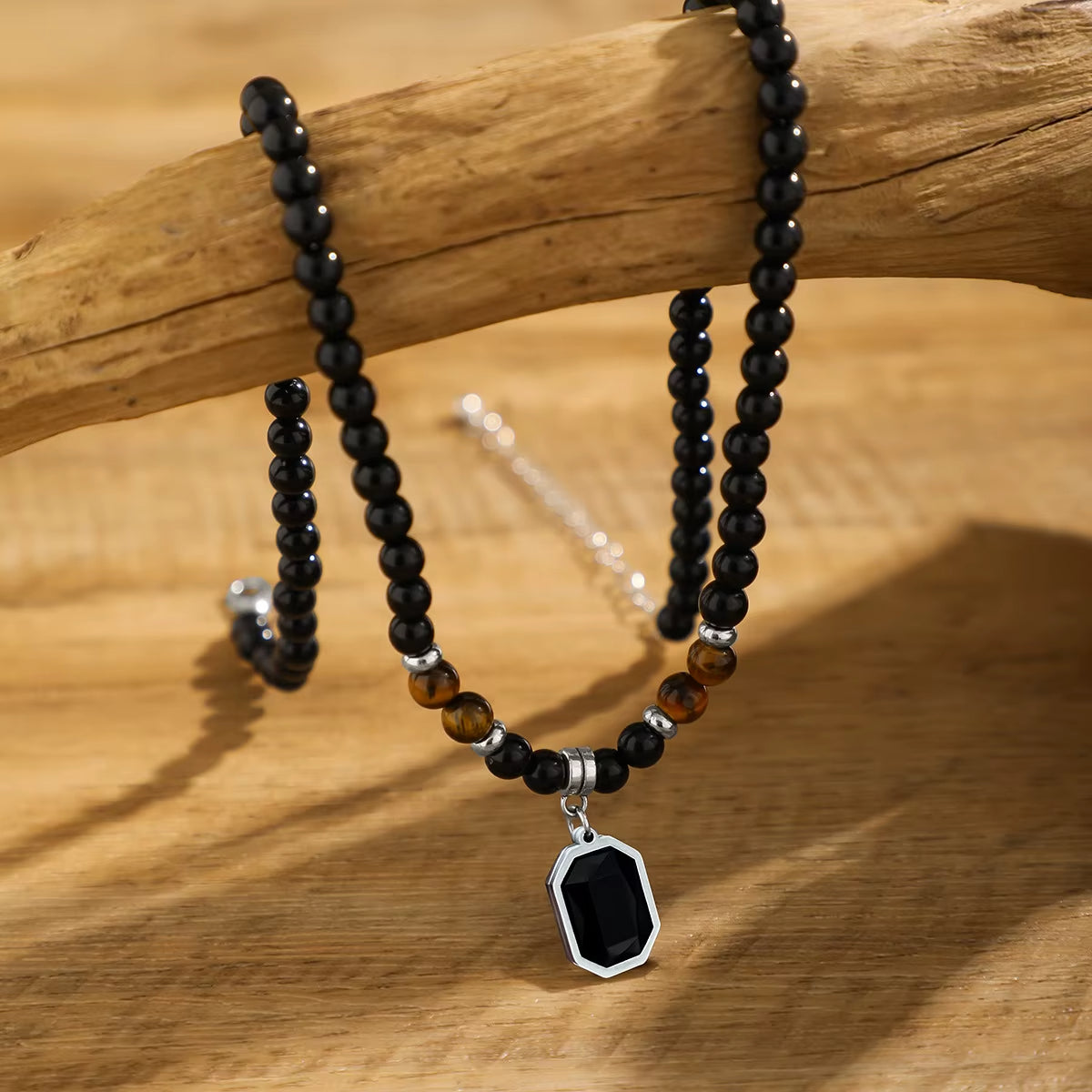 Collier pour Homme - Moderne et Sophistiqué Image