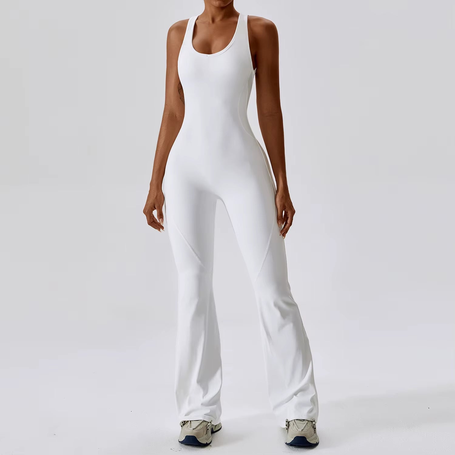 Ensemble Yoga en Nylon – Flexibilité et Confort sur une femme Image