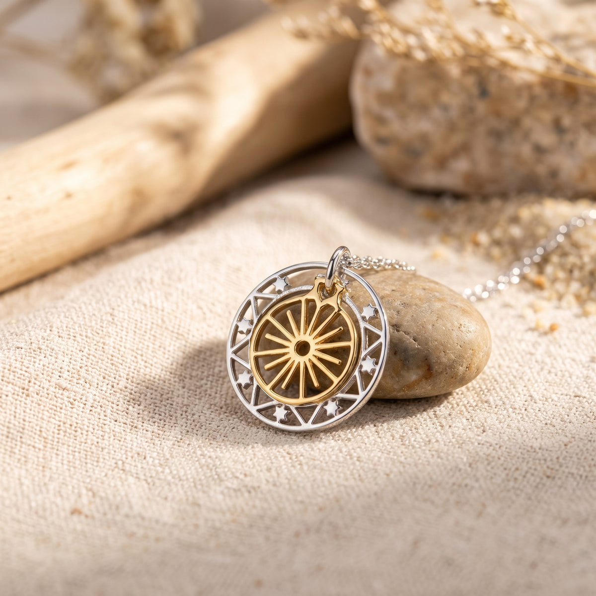 Collier Pendentif Soleil et Étoiles