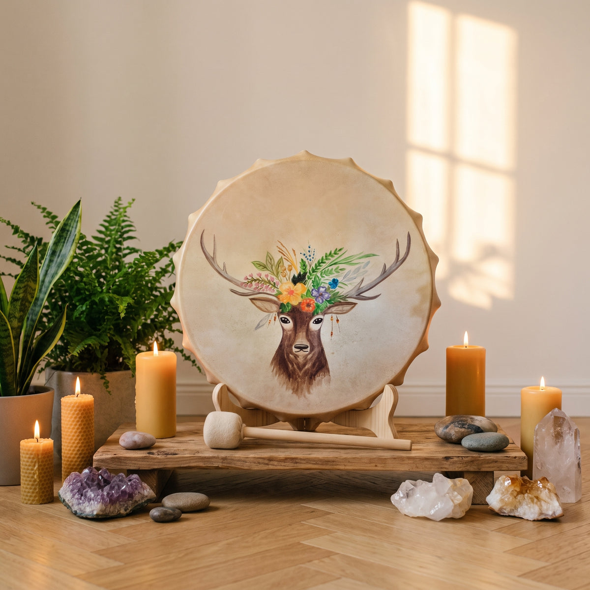 Tambour chamanique cerf fleuri sur un autel de méditation