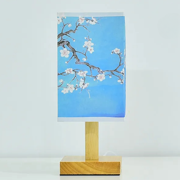 Lampe zen bleue de style chinois avec imprimés de fleurs