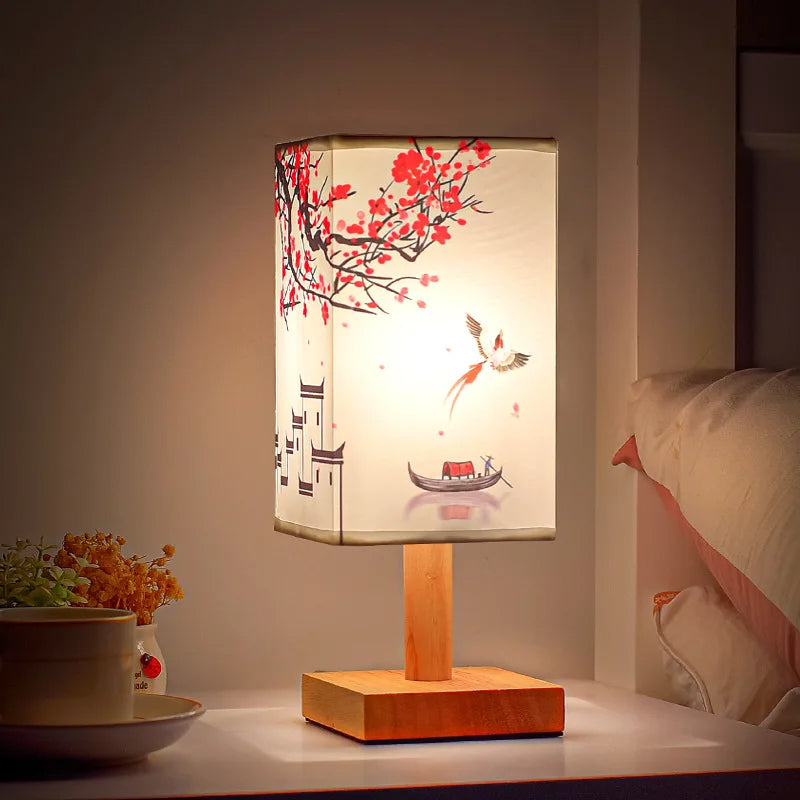 Lampe zen de style chinois avec imprimés fleuris