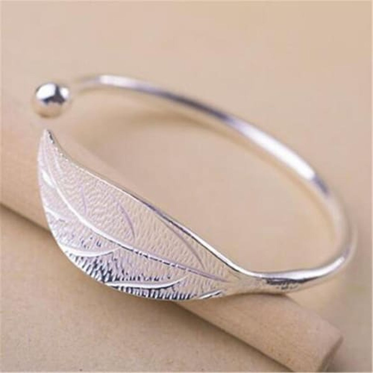 Bracelet Jonc Feuille Argenté - vue alternative
