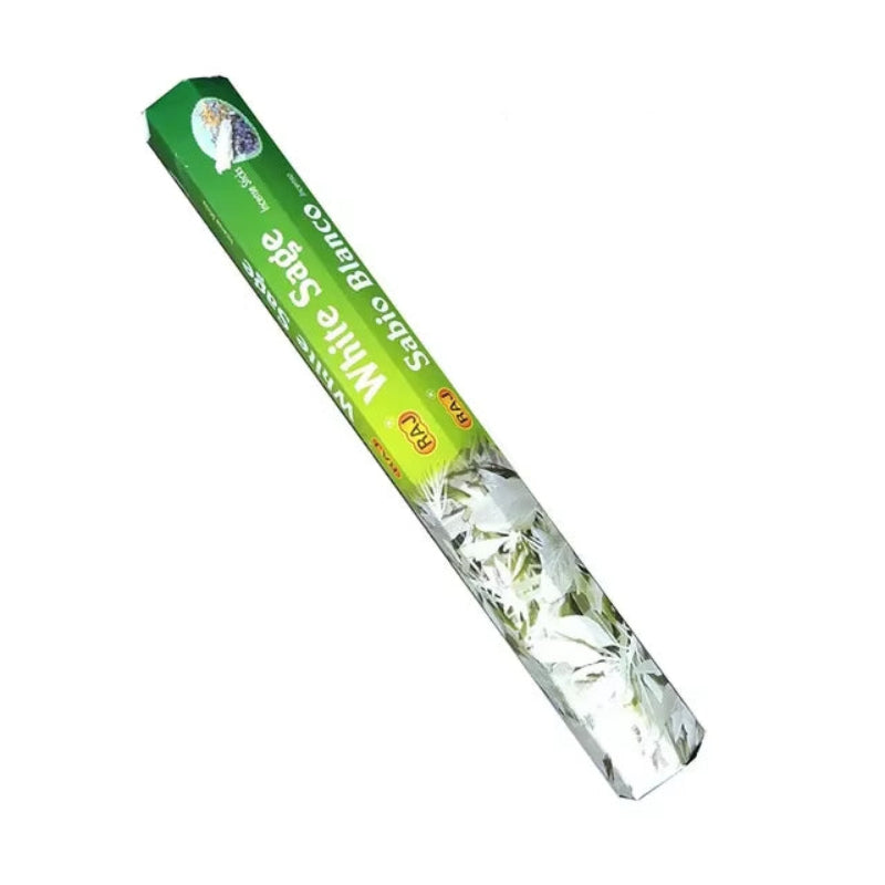Lot de Bâtons d’Encens en Sauge Blanche sur fond blanc