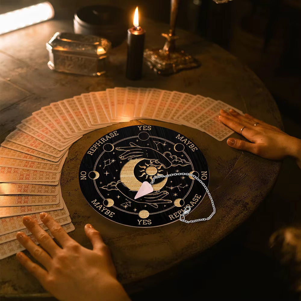 Pendule Triangulaire - Quartz Rose