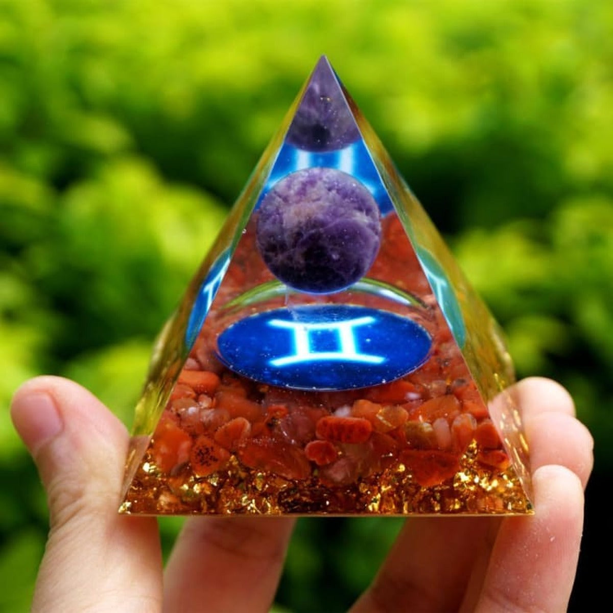 Pyramide en Orgonite Gémeaux