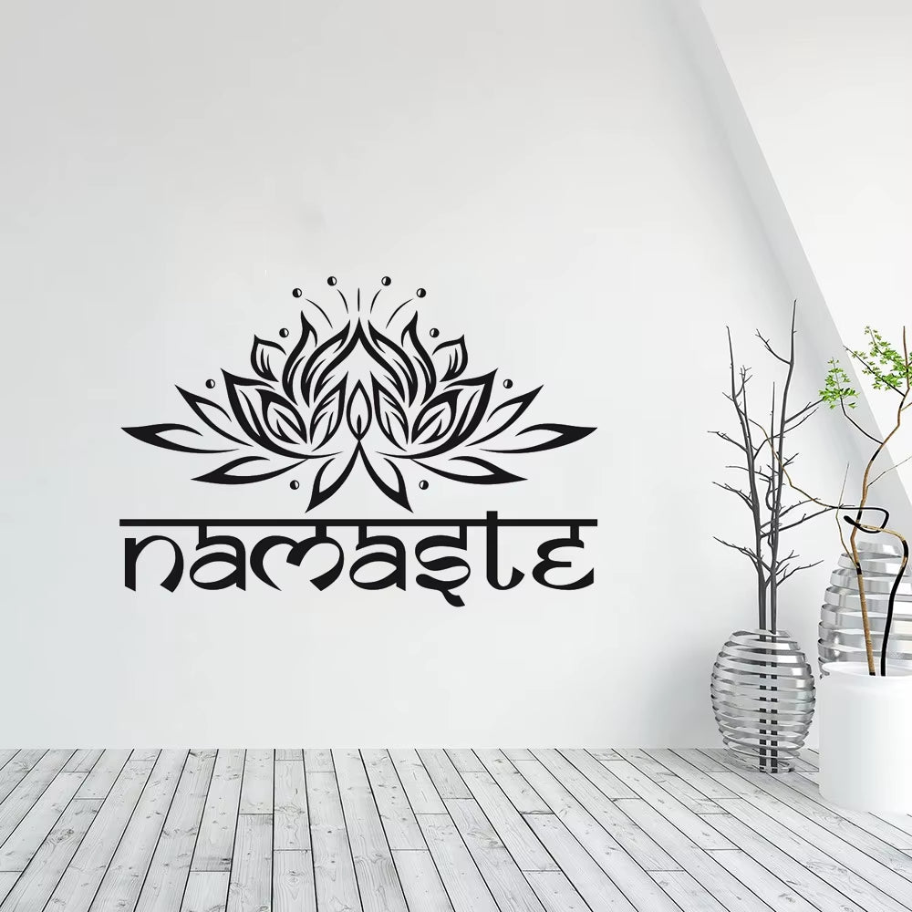Stickers Muraux Namaste – Fleur de Lotus sur fond blanc sur un mur Image