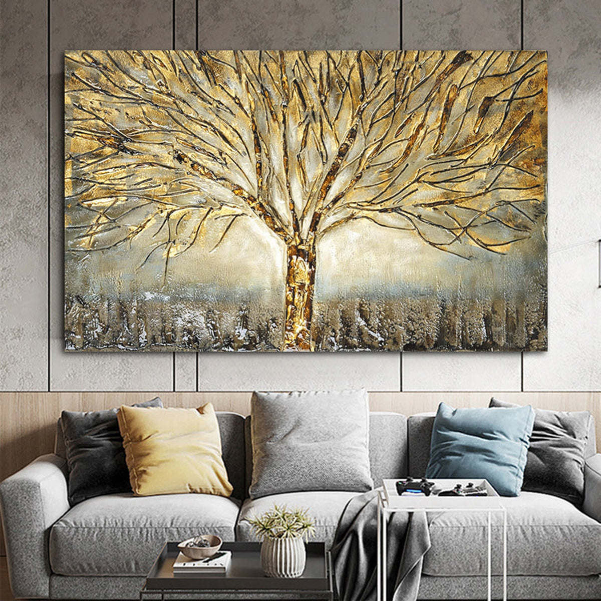 Tableau arbre de vie doré dans un salon gris