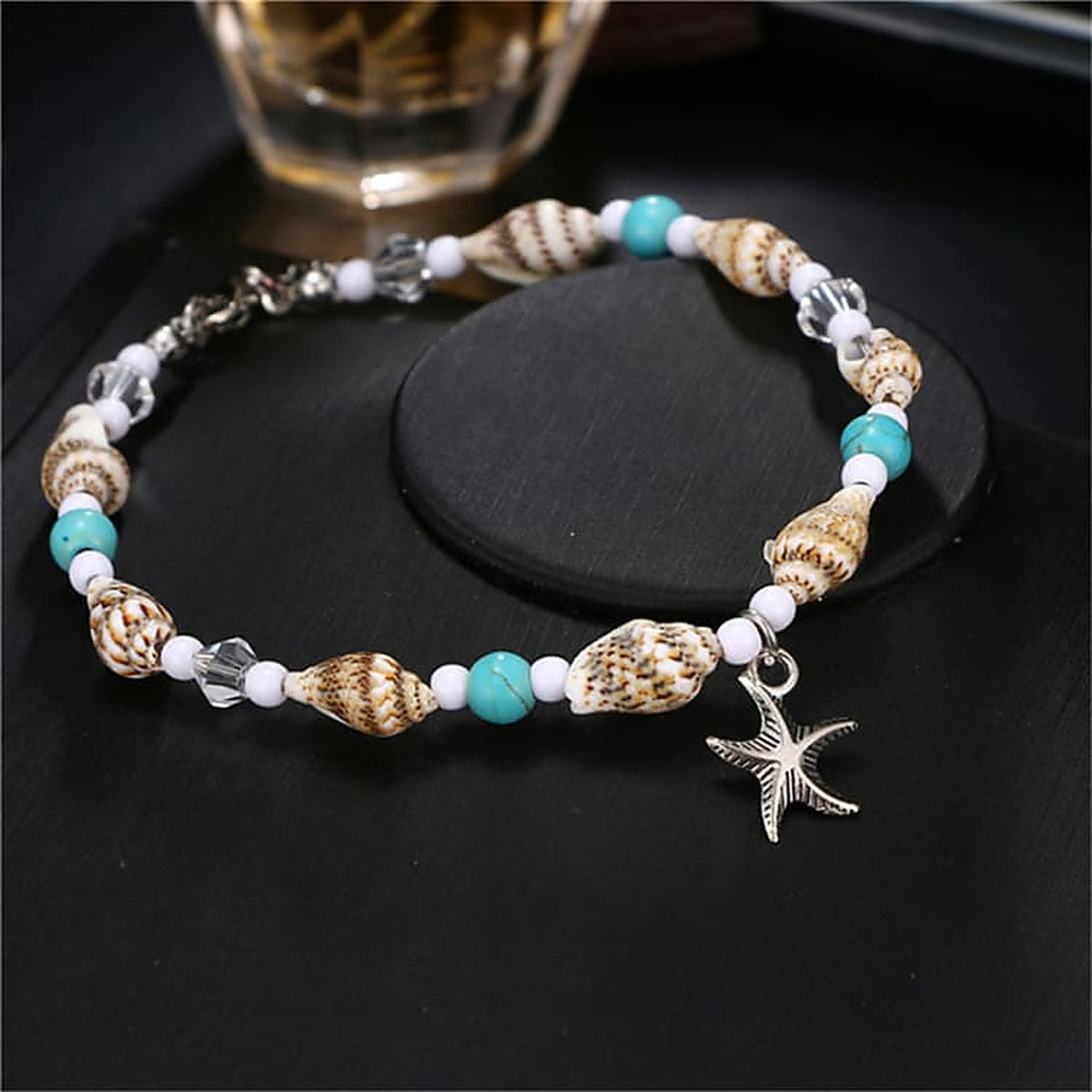 Bracelet de cheville entier en coquillages, perles blanches et d'un bleu turquoise