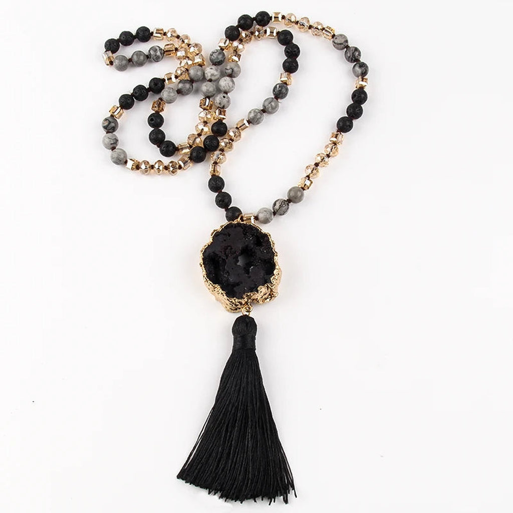 Collier pierre naturelle perles pendentif style bohème variante noire