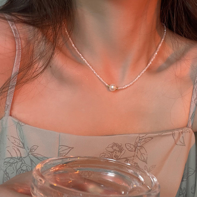 Collier en pierre naturelle en perles d'eau douce