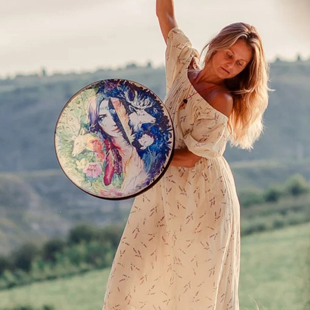 Tambour Chamanique avec une femme et la nature