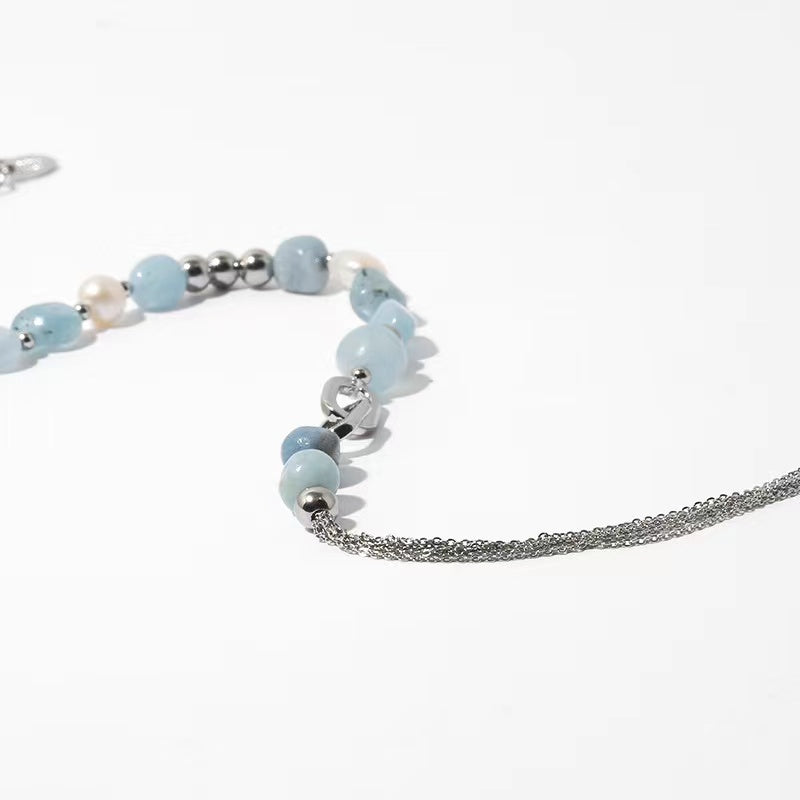 Collier en pierre naturelle bleue mélangée de perles d'eau douce