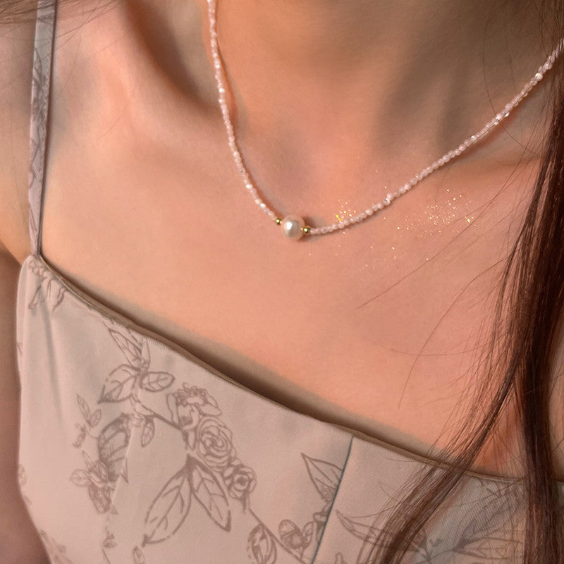 Collier en pierre naturelle en perles d'eau douce Image