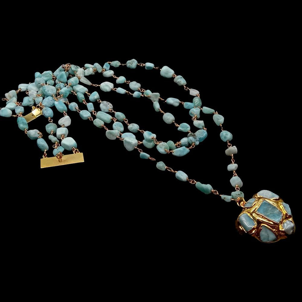 Coliier en pierre naturelle avec pendentif en forme de cœur