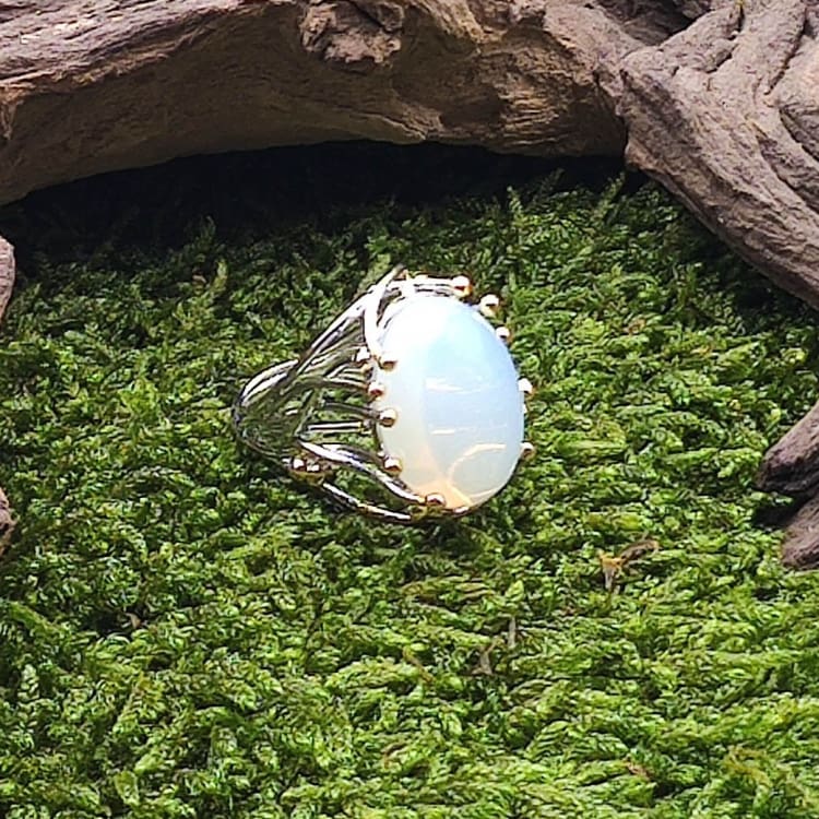 Anneau des néréïdes en Pierre de Lune - Bague avec pierre naturelle