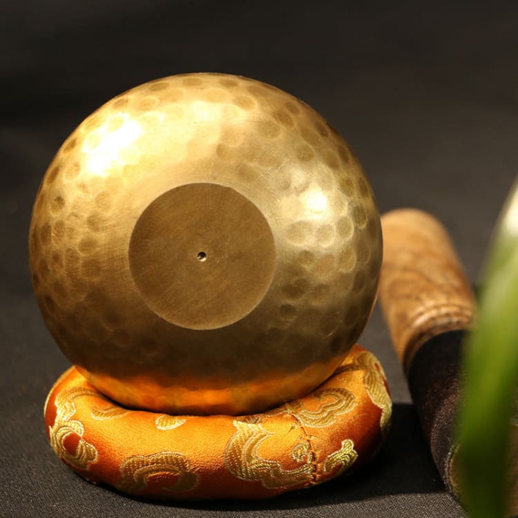 Bol tibétain sonore de méditation de conception bouddha