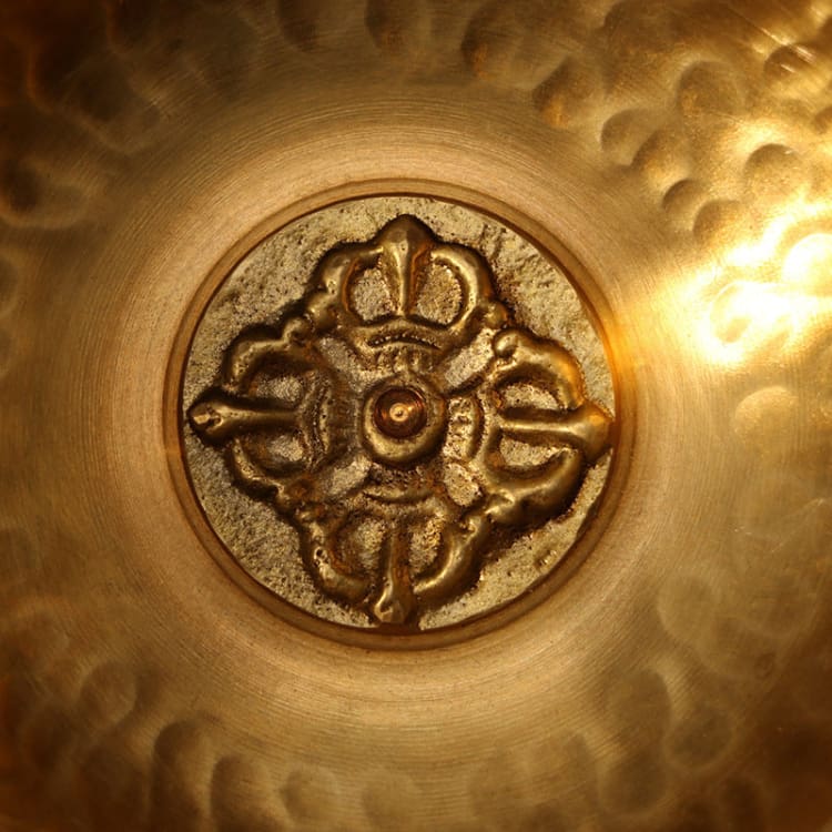 Bol tibétain sonore de méditation de conception bouddha