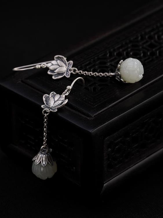 Boucles d’oreilles du Lotus en Jade Blanc - Boucles d’Oreilles